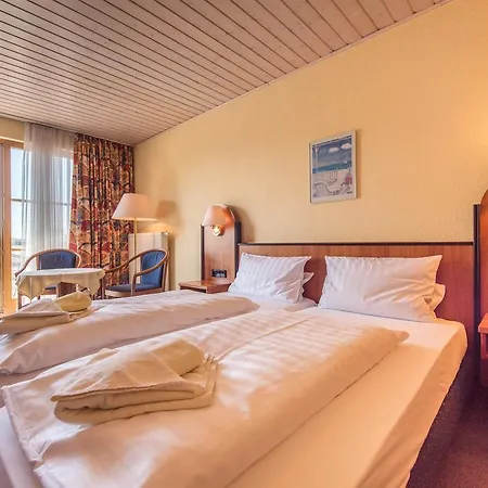 Hotel Und Hirsch Hüttenreute 3*