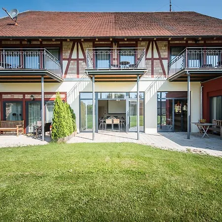 فندق Und Hirsch Huettenreute 3*