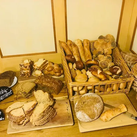 赫施胡腾瑞特旅馆 3*