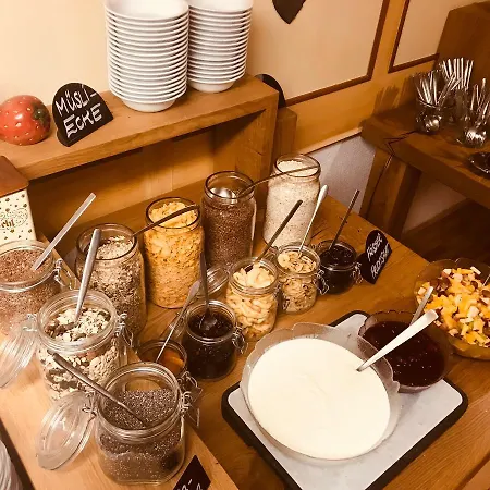 赫施胡腾瑞特旅馆 酒店 3*